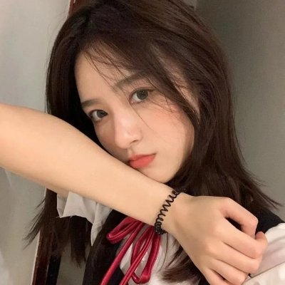 拥抱太阳的月亮